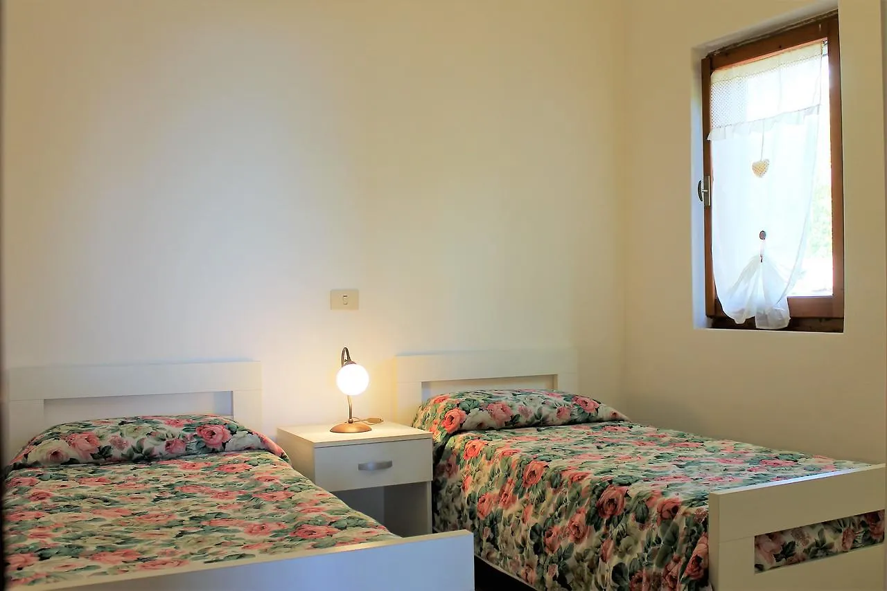 Apartment Appartamenti Le Sirene Sant'Andrea  Italy