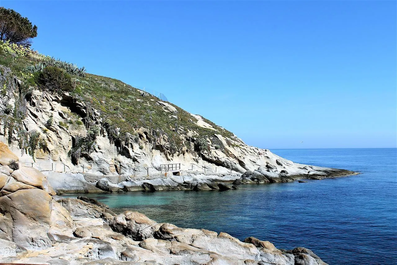 Appartamenti Le Sirene SantʼAndrea